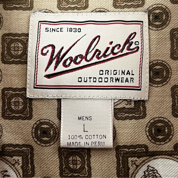 Woolrich Vintage Men’s Animal Print Button Down Shirt Size Large Color-Tans - Picture 2 of 6